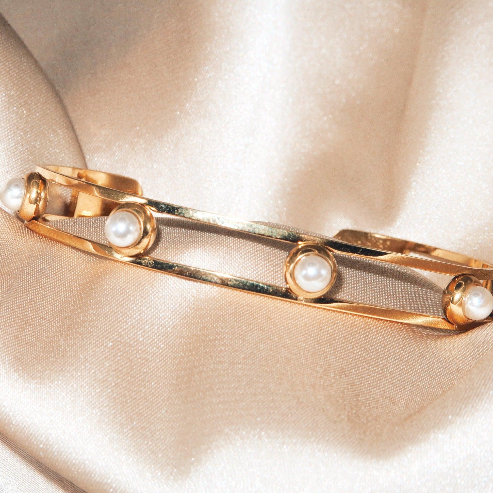 LOLA - 18K PVD Gold Plated Adjustable Freshwater Pearl Detailed Cuff Bracelet - Mixed Metals