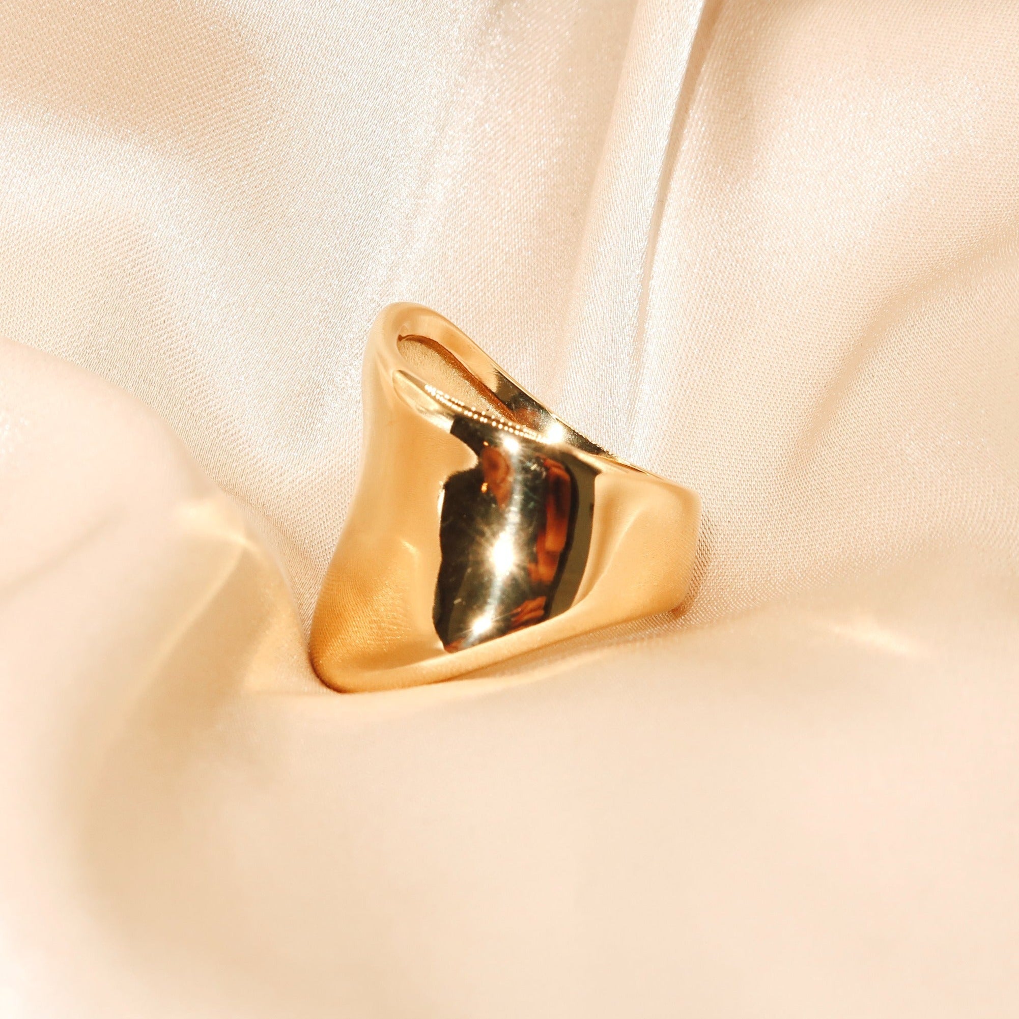 ARYA - 18K PVD Gold Plated Chunky Statement Ring - Mixed Metals