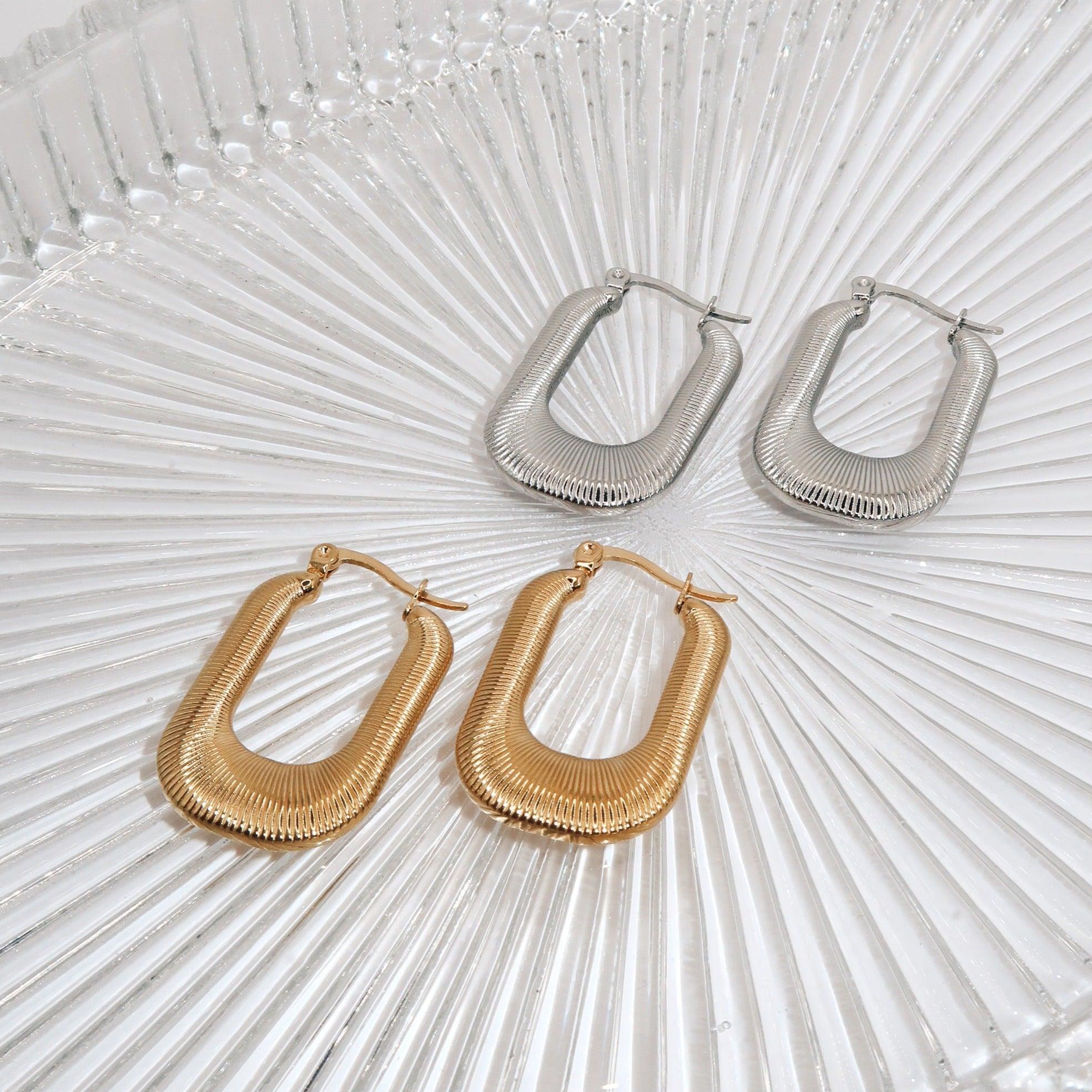MARTA - 18K PVD Gold Plated Ribbed U-Shaped Earrings - Mixed Metals