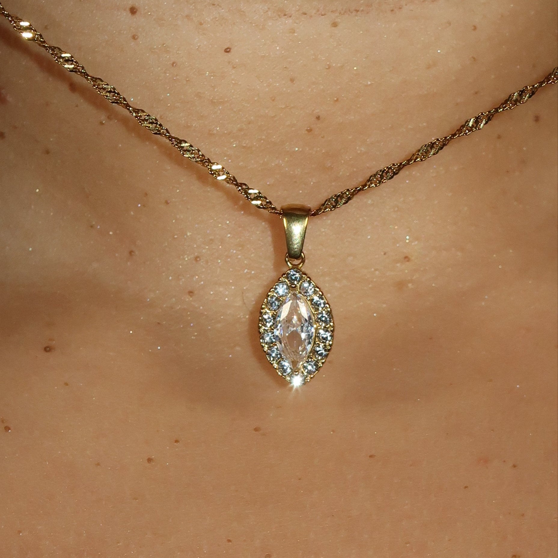 Lyla - Teardrop Stone with Braided Chain Necklace