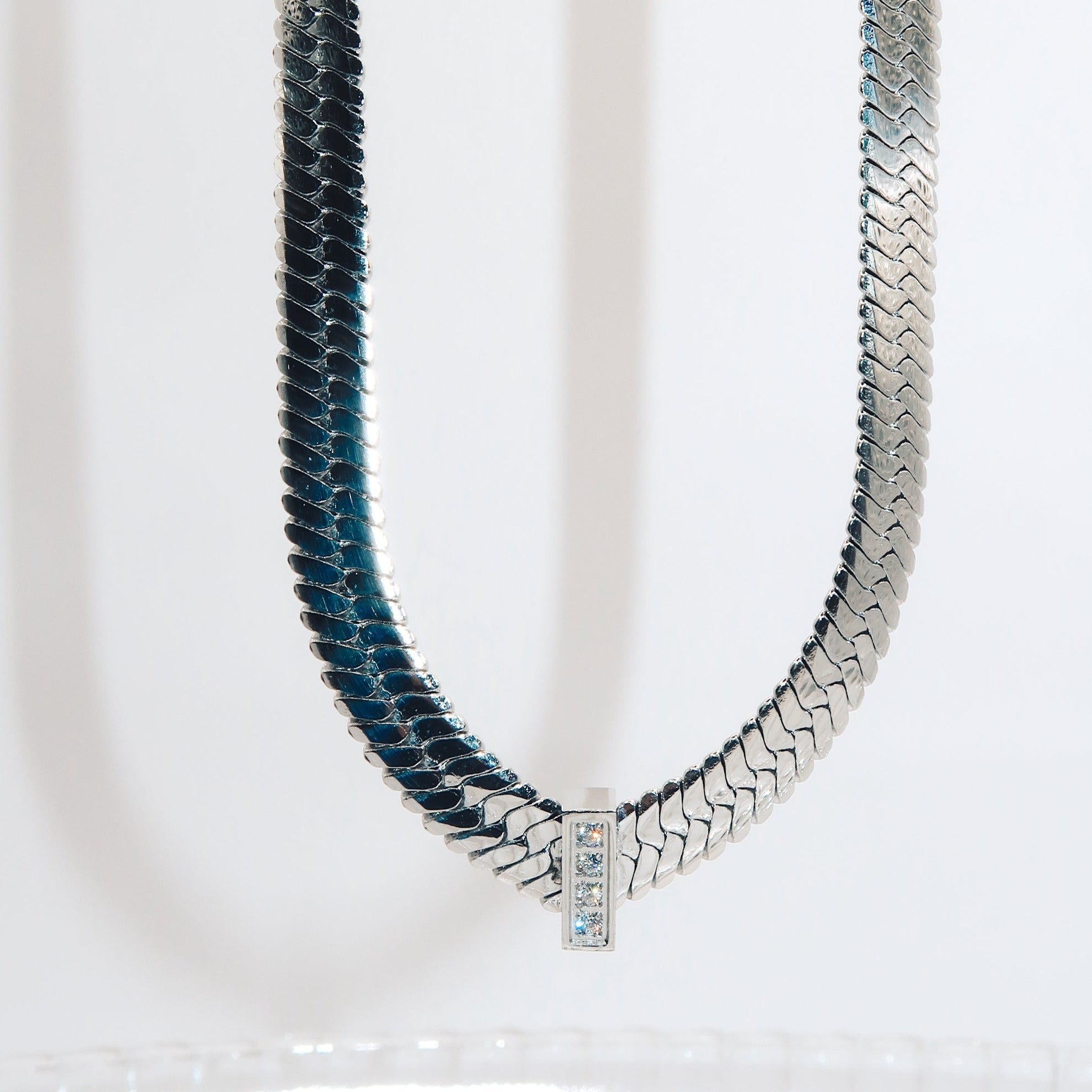 JOCELYN - Herringbone Pendant Necklace