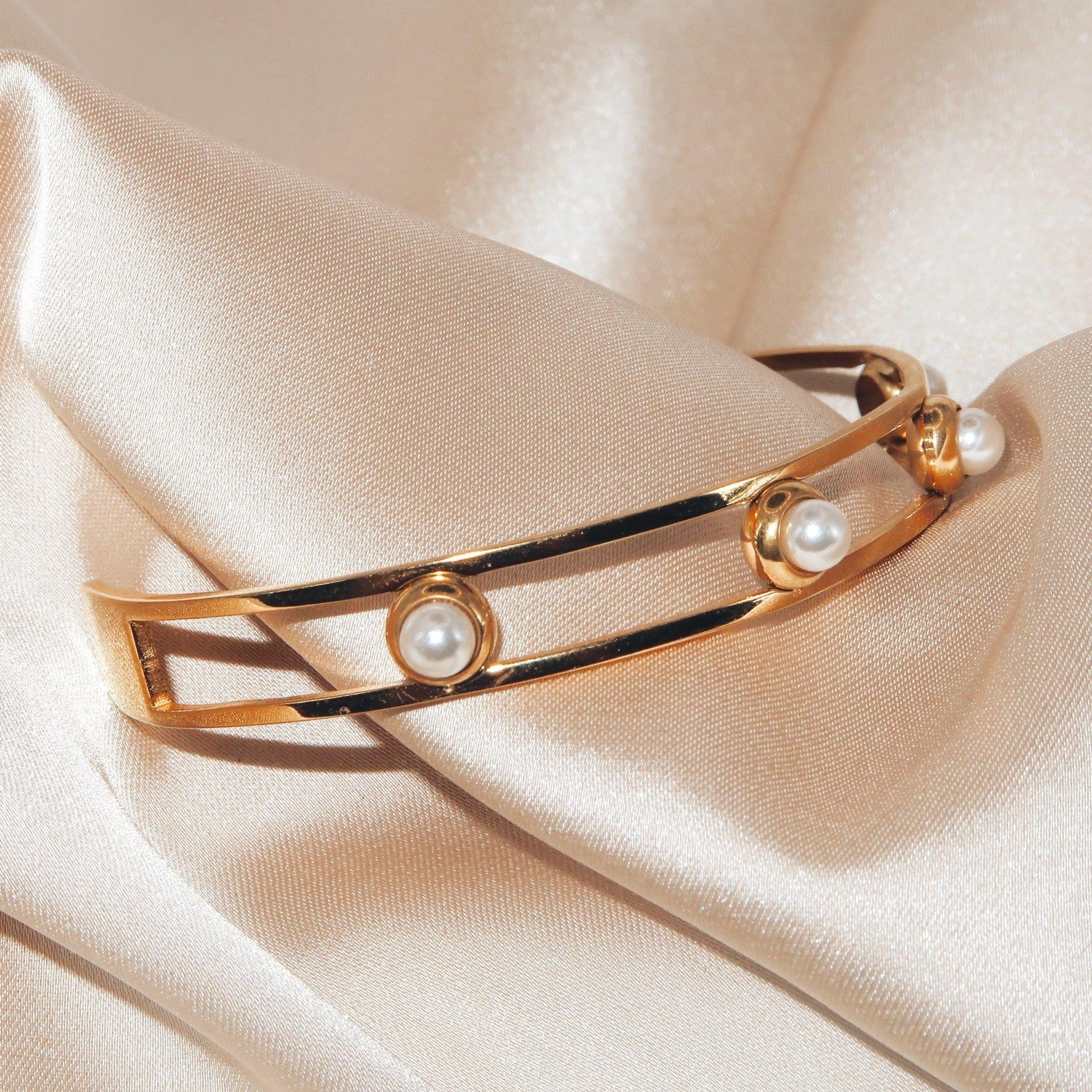 LOLA - 18K PVD Gold Plated Adjustable Freshwater Pearl Detailed Cuff Bracelet - Mixed Metals