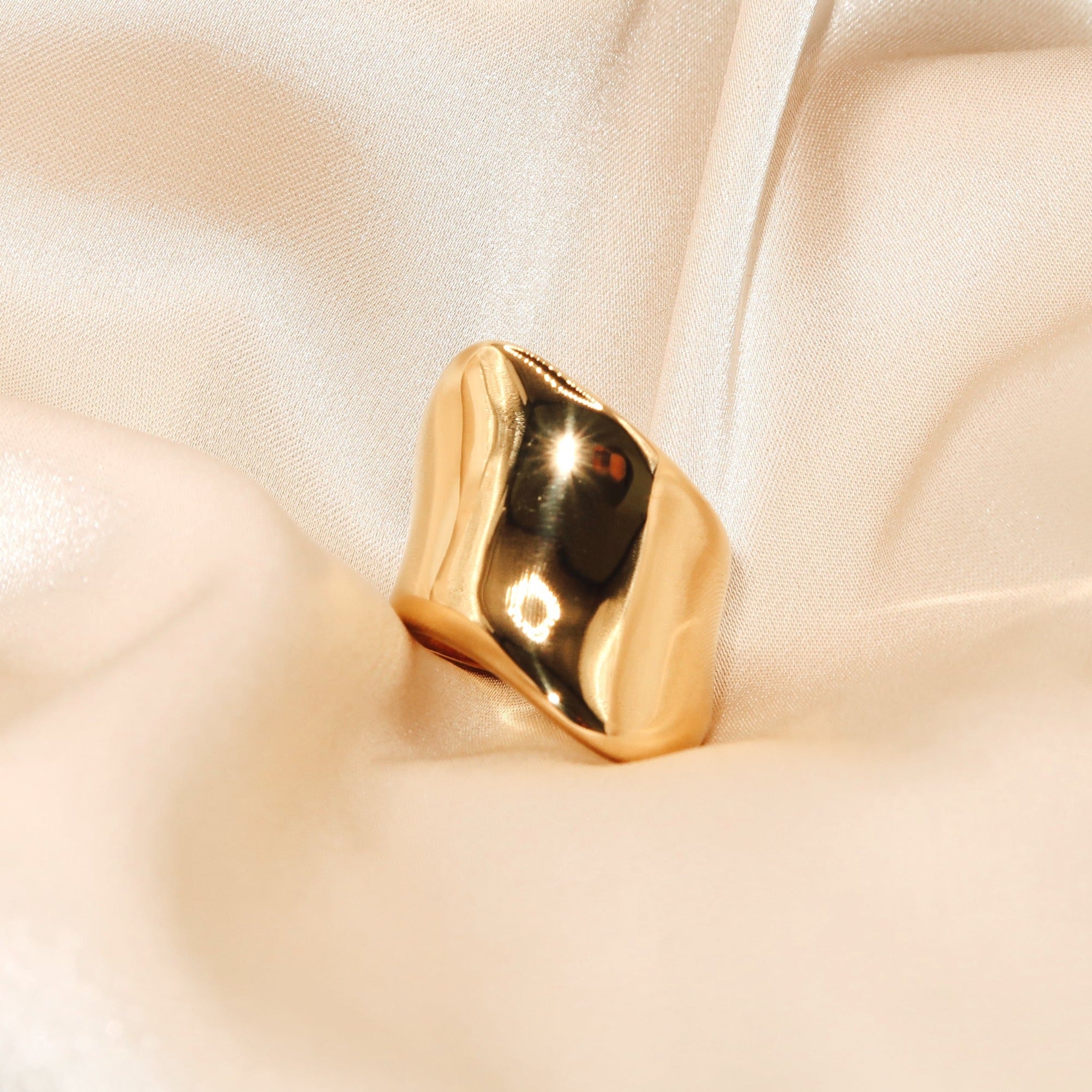 ARYA - 18K PVD Gold Plated Chunky Statement Ring - Mixed Metals